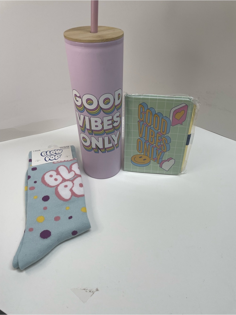 Water Bottle with Note Pad and Socks “Good Vibes Only” Bundle